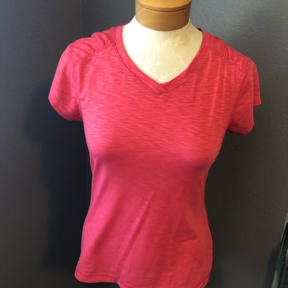 Title Nine Double Time Matahari Coral Short-Sleeve V-Neck Tee Size S